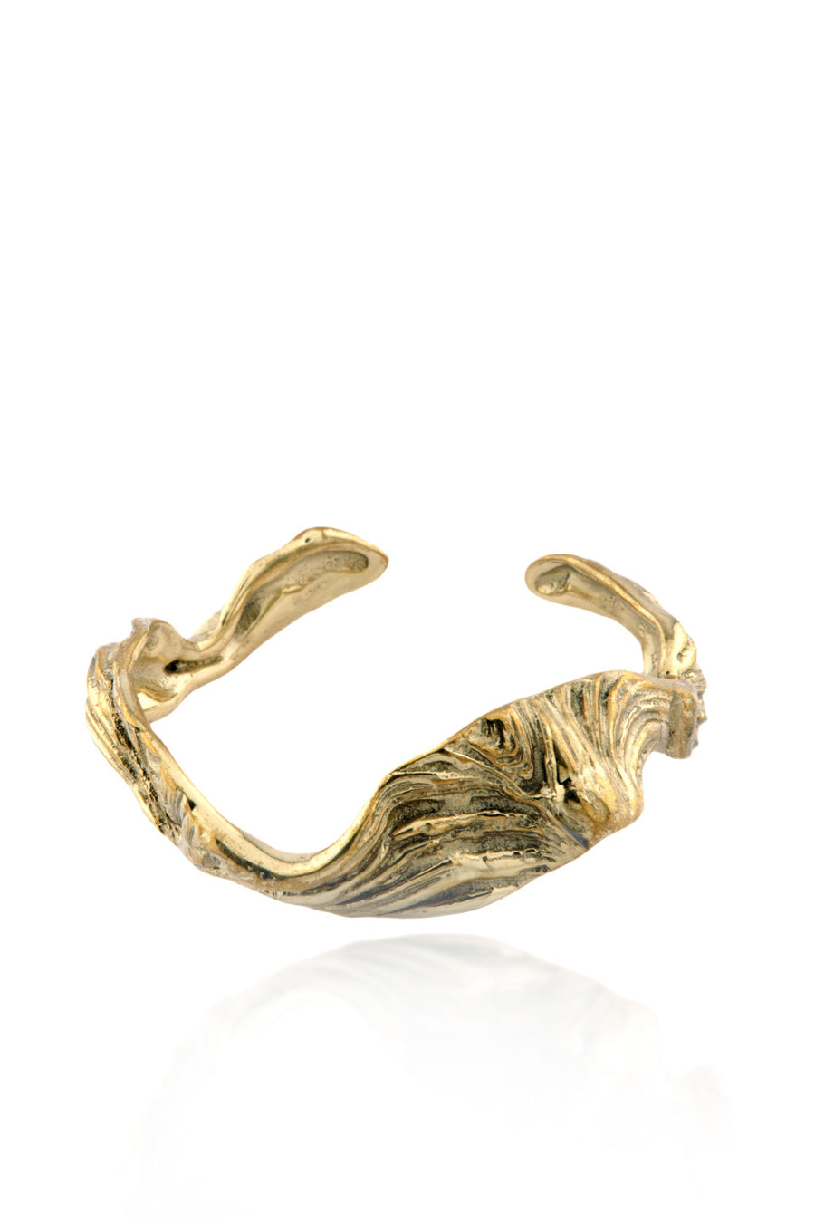 Agung Coral Bangle in polished brass!